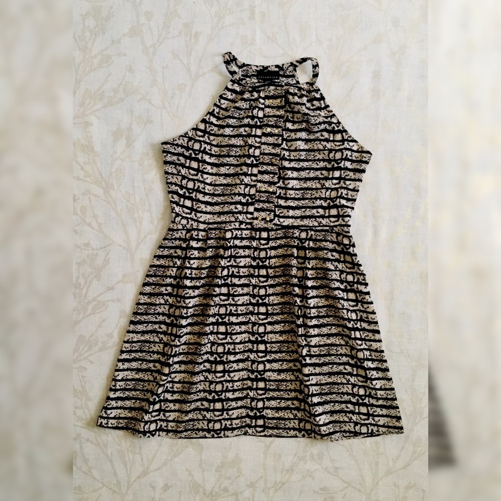 Attention - XL - Striped reptile skin print Dress